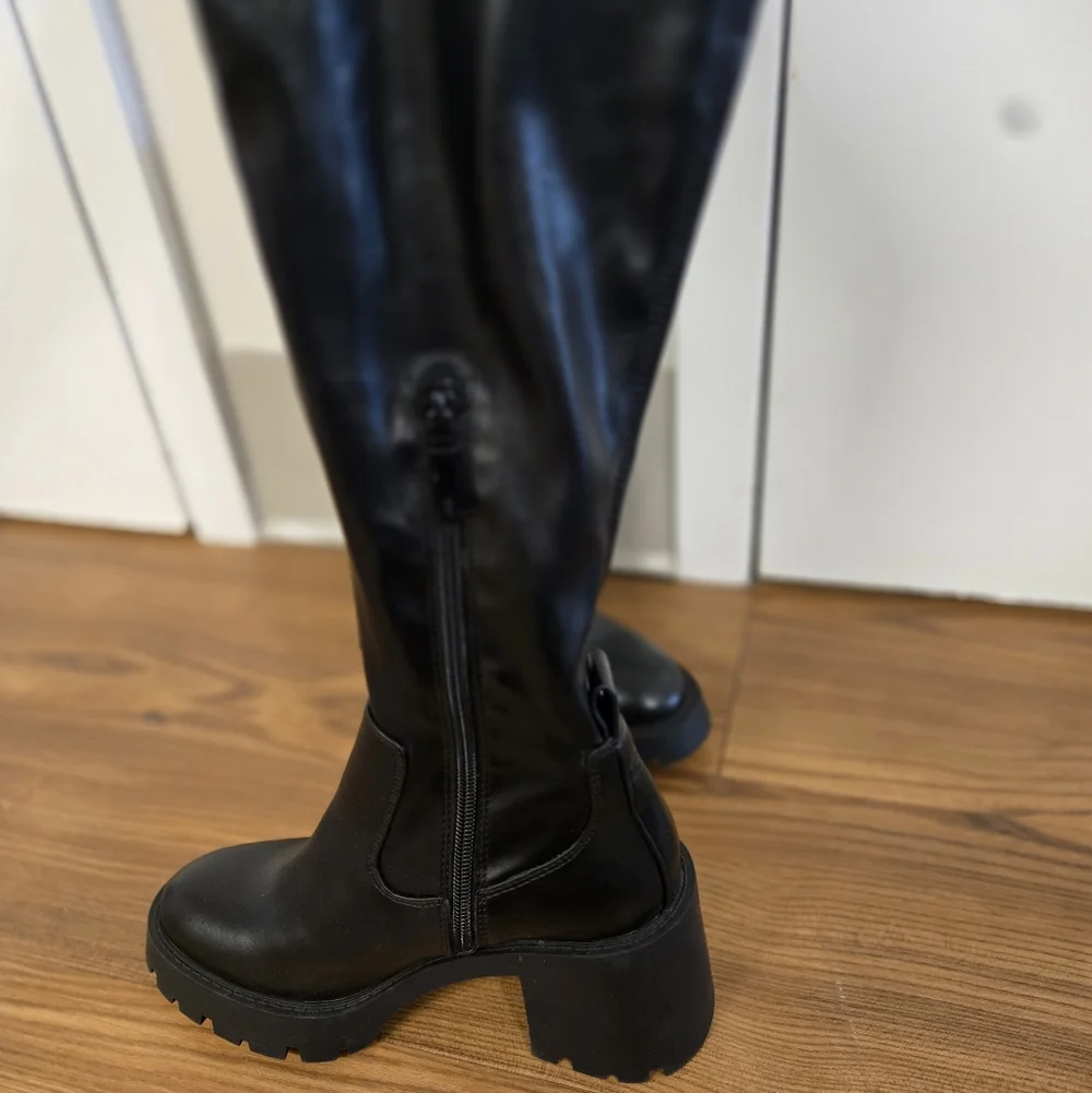 Zara Over The Knee Chunky Boots - Picture 6 of 10